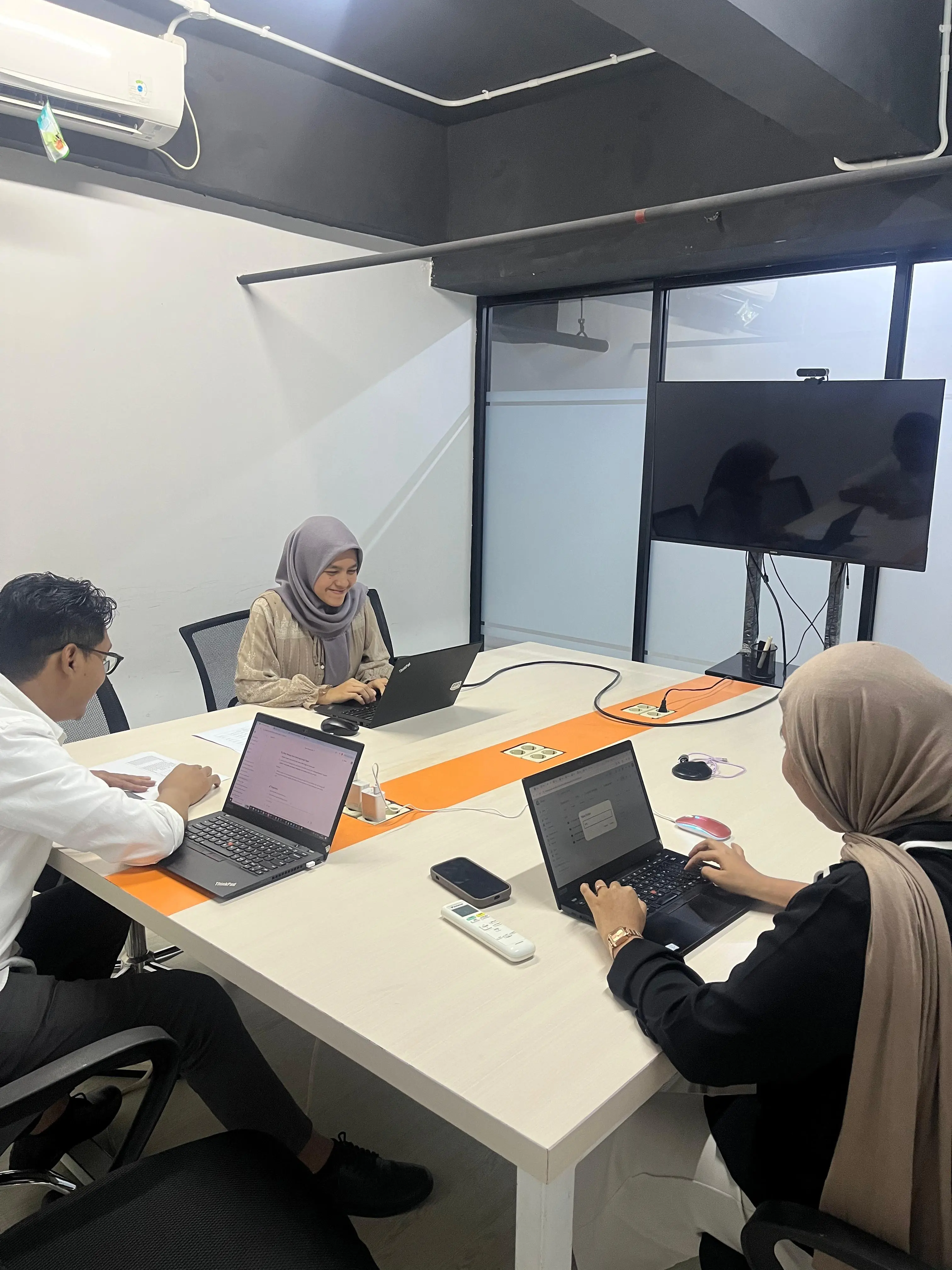 Kode Creative Hub